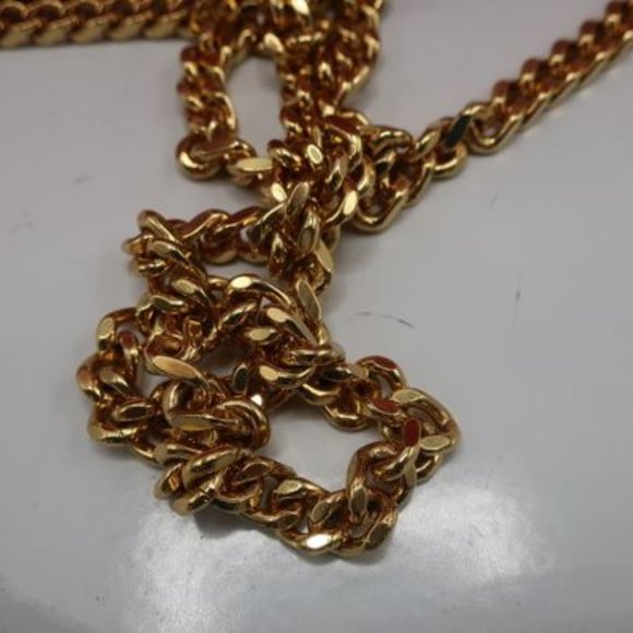 *SOLD*Authentic YSL Hot Pink Quilted Bag - Picture 6 of 8